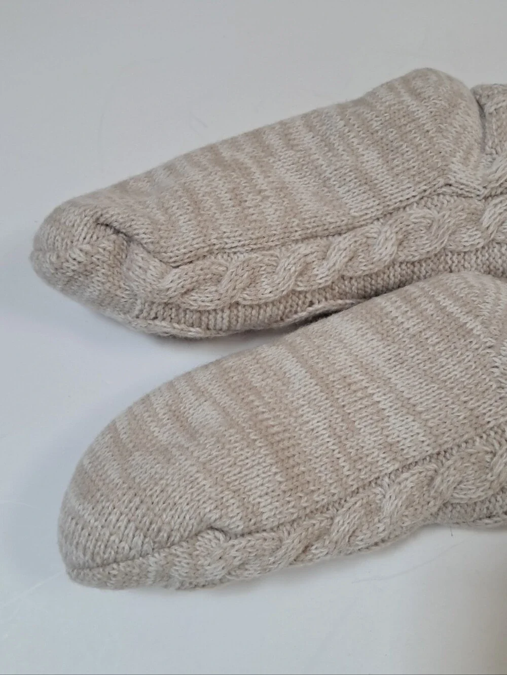 UGG Slipper Socks Cream Color - Picture 7 of 13
